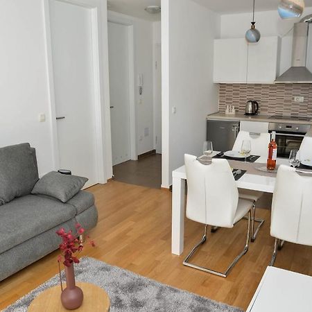 Apartment Leon Sa Privatnim Parkingom Ζαντάρ Εξωτερικό φωτογραφία